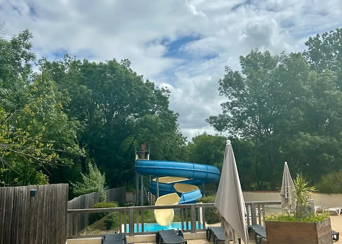 مكان تخييم Les Jardins Prives 148 Le Clos Cottet *